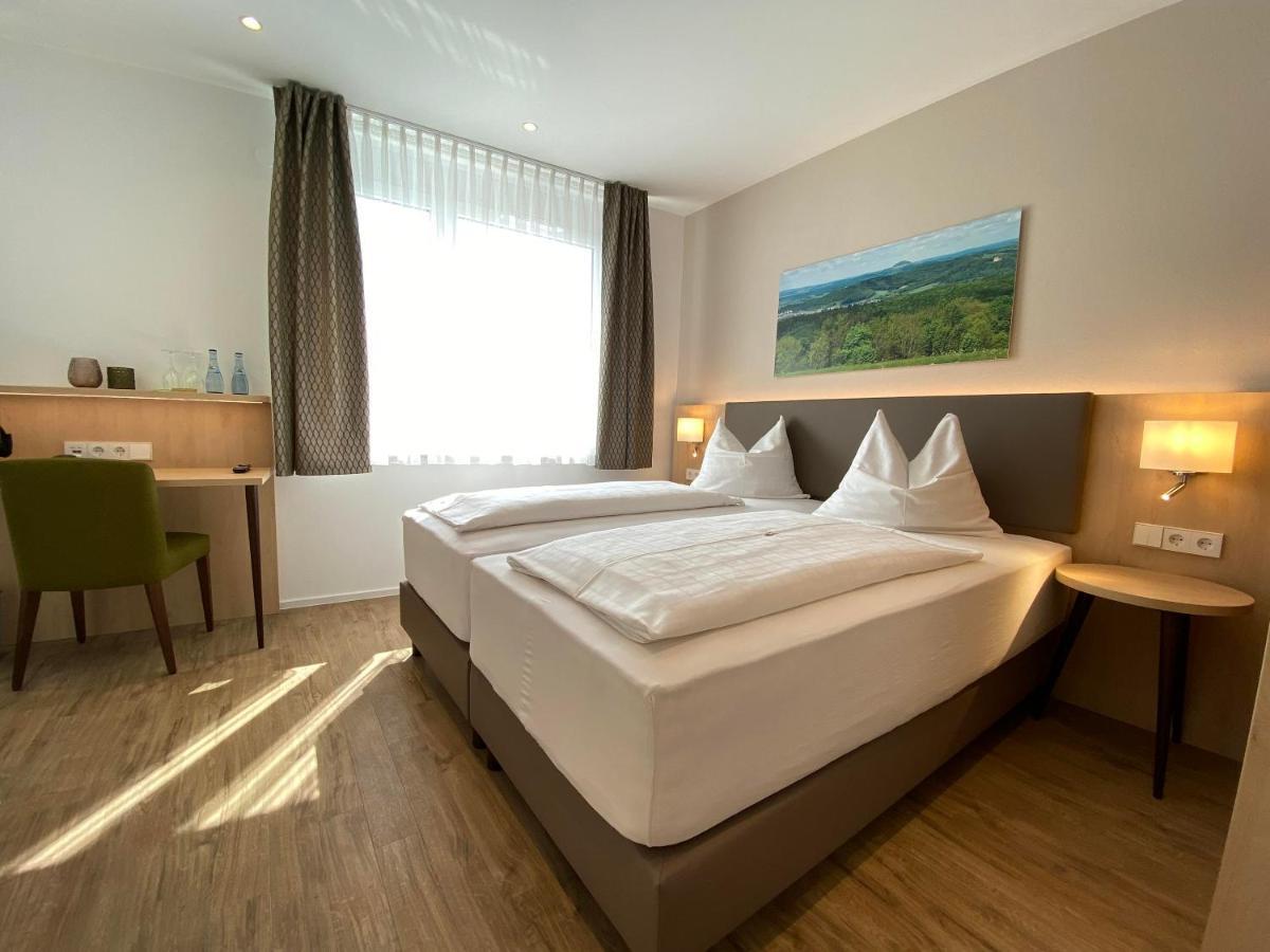 Hotel-Restaurant Und Gaestehaus Loewen Süßen 外观 照片