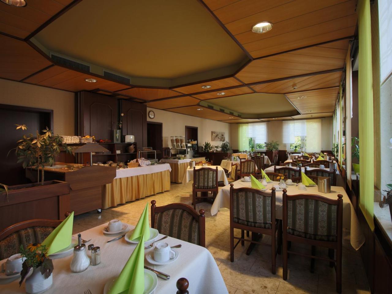 Hotel-Restaurant Und Gaestehaus Loewen Süßen 外观 照片