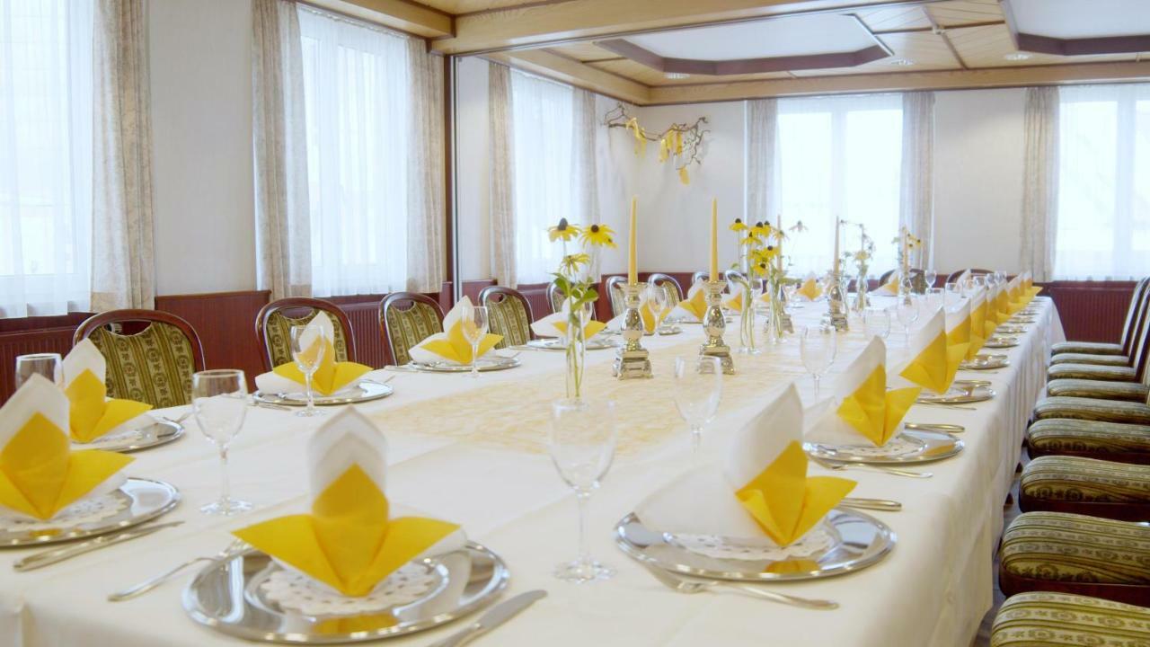 Hotel-Restaurant Und Gaestehaus Loewen Süßen 外观 照片